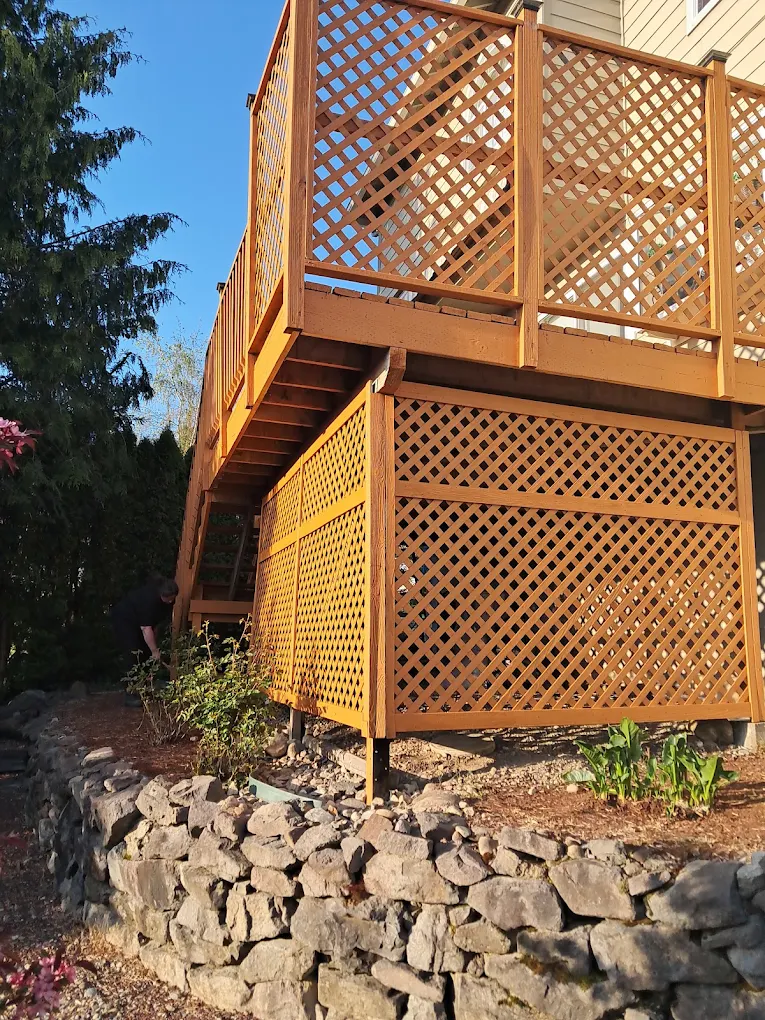 Deck lattice and exterior finish detail